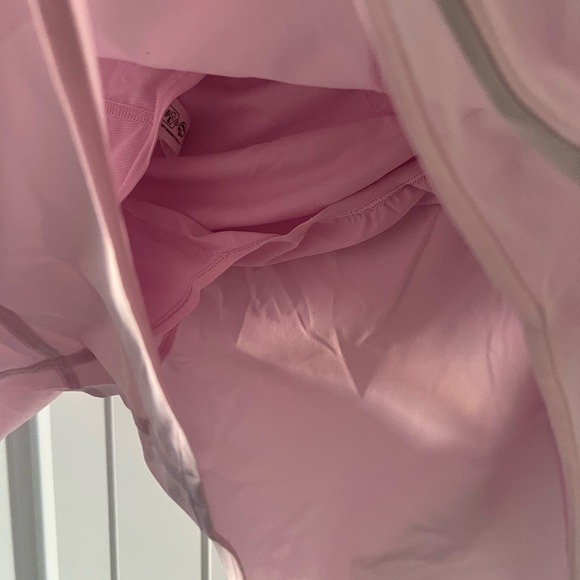 Lululemon Hotty Hot High-Rise Lined Shorts - Picture 6 of 7